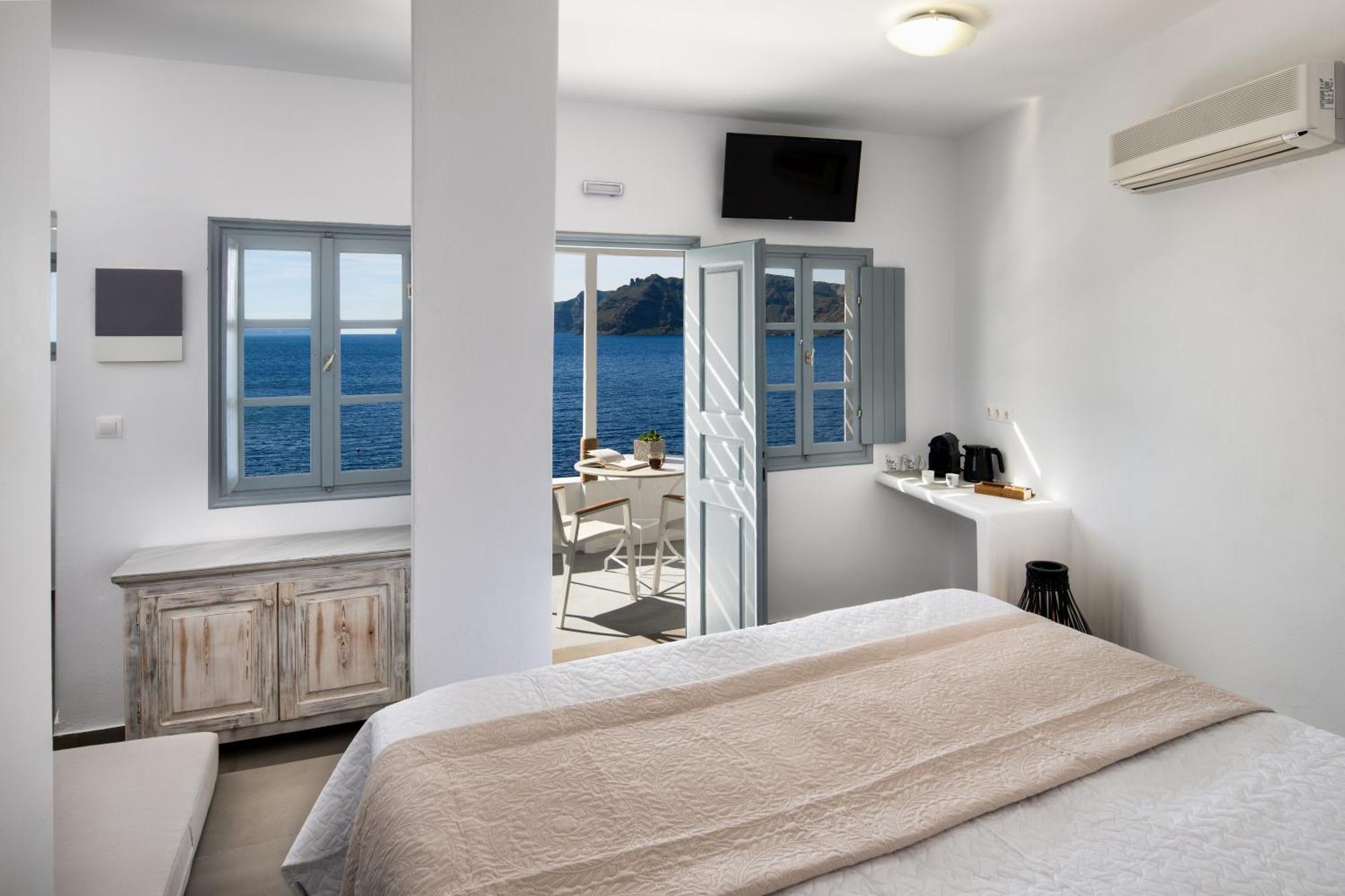 Lava Stone Bed and Breakfast Οία Εξωτερικό φωτογραφία
